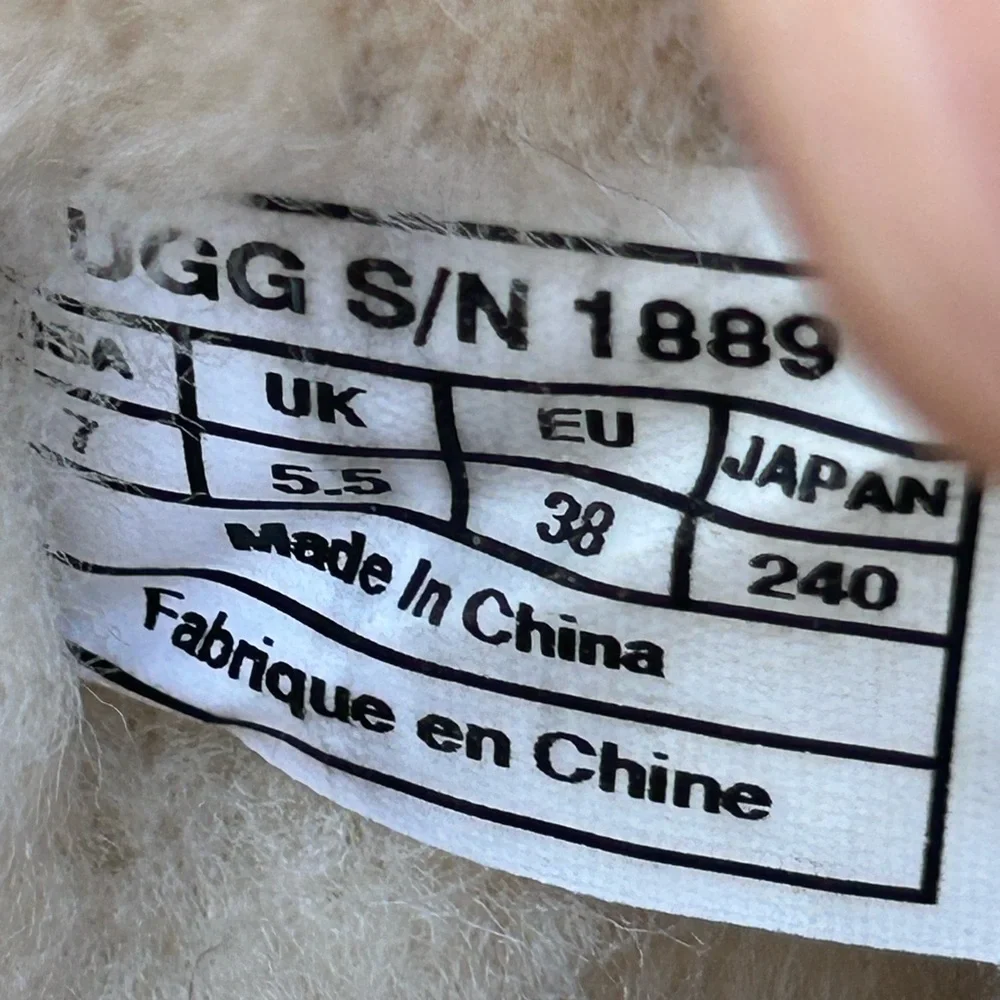 UGG Australia Genuine Leather and Sheepskin Women’s Boots
